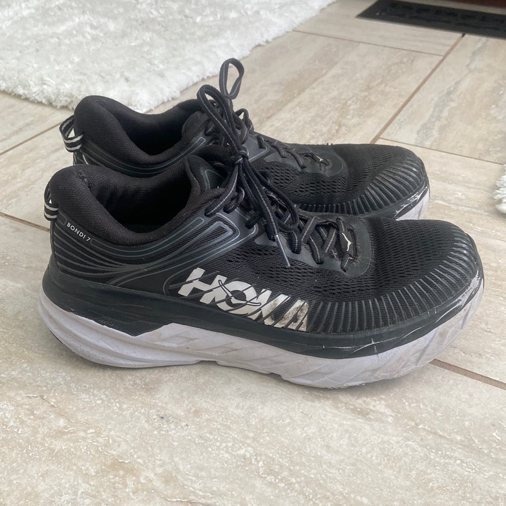 Hoka One One Women’s Bondi 7 Size 8